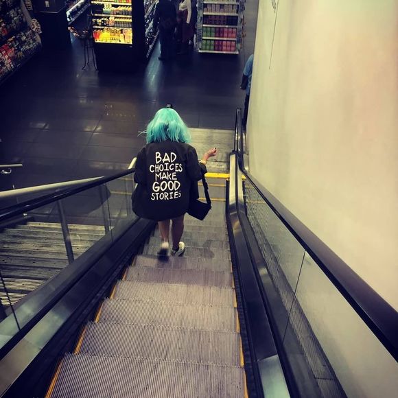 Meet your Posher, Kay - Picture 1 of 1